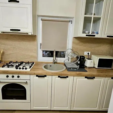 Apartment In With 3 *